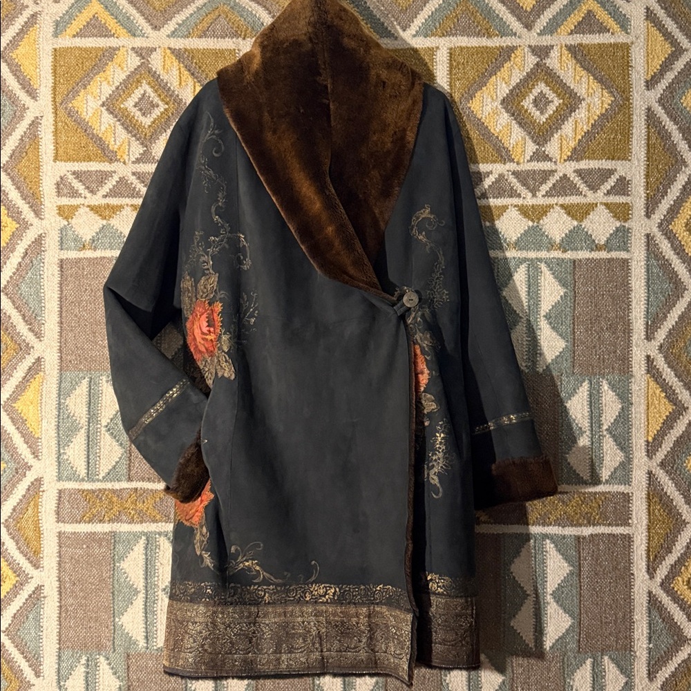 SARI Blooms Shearling coat. New with tags from Sundance. - Picture 8 of 13